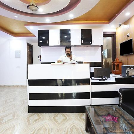 Oyo Flagship 42619 Diamond Key Hotel Delhi  Exterior photo